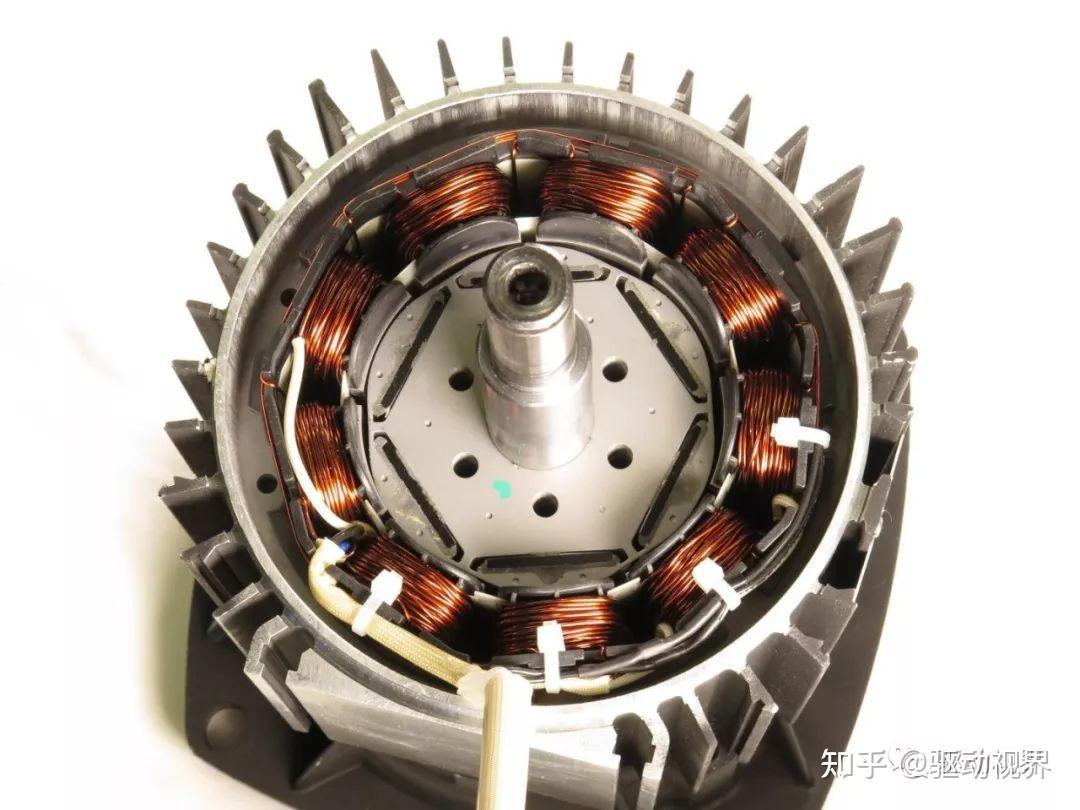 现有证据能证实高强（化名）与陈梅发生过关系