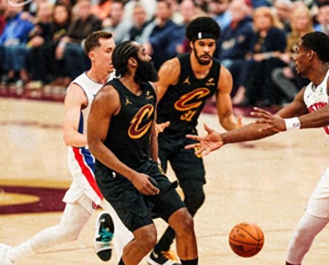 哈登率骑士险胜活塞 交易操作堪称血赚