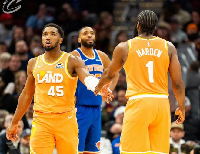 哈登率骑士险胜活塞 交易操作堪称血赚