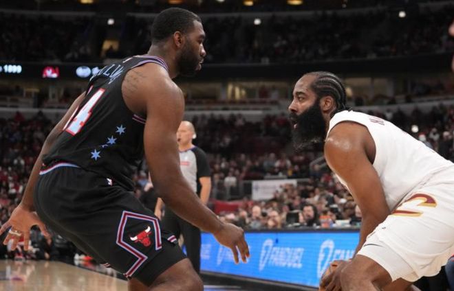 哈登36分创3大神迹 骑士大胜公牛29分