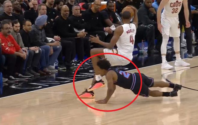 哈登36分创3大神迹 骑士大胜公牛29分