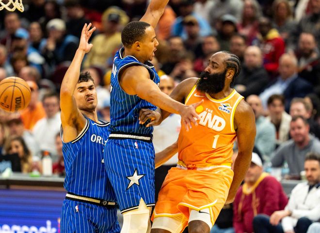 哈登主导骑士锁定季后赛第四名