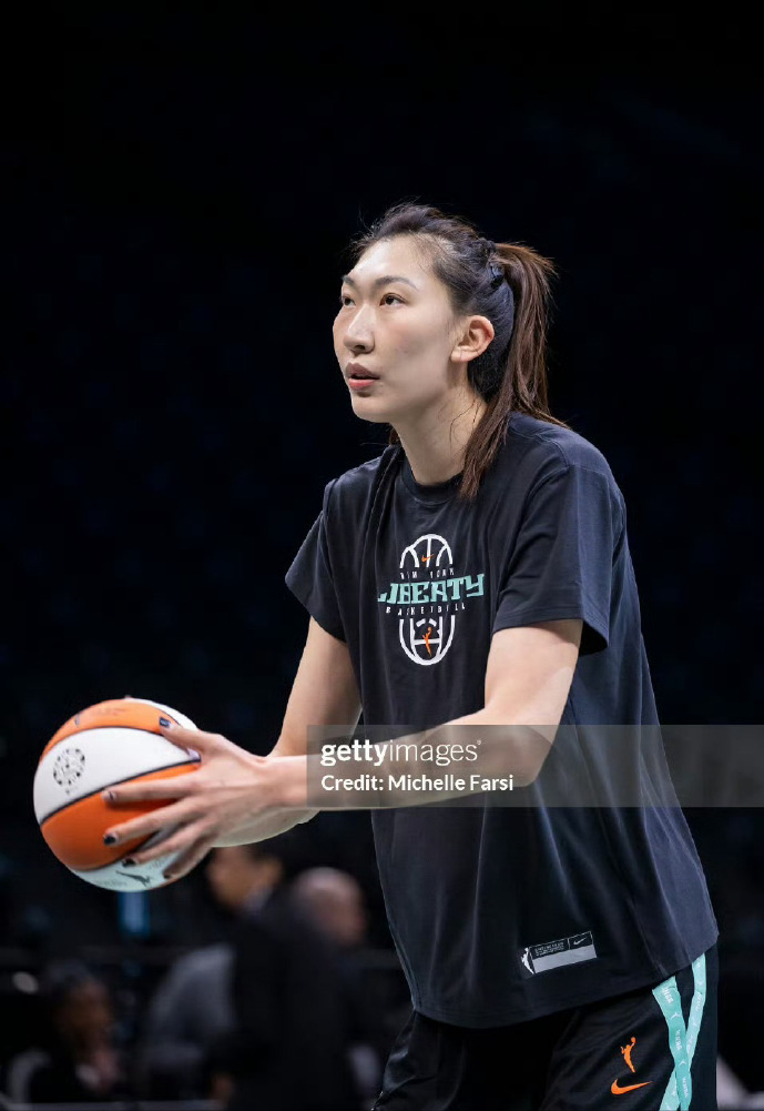 韩旭WNBA回归首秀20分难救主 纽约自由人季前赛惨